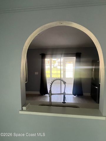 2226 Redwood Circle NE, Palm Bay, FL 32905
