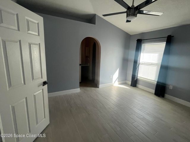 2226 Redwood Circle NE, Palm Bay, FL 32905