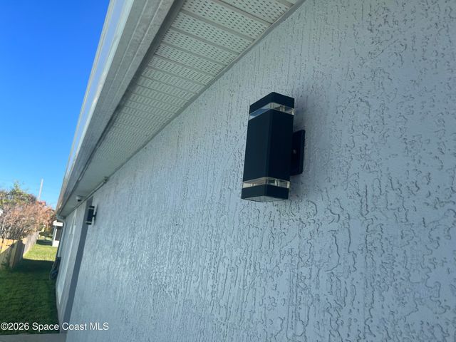 2226 Redwood Circle NE, Palm Bay, FL 32905