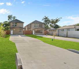 7613 Shotwell Street, Houston, TX 77016