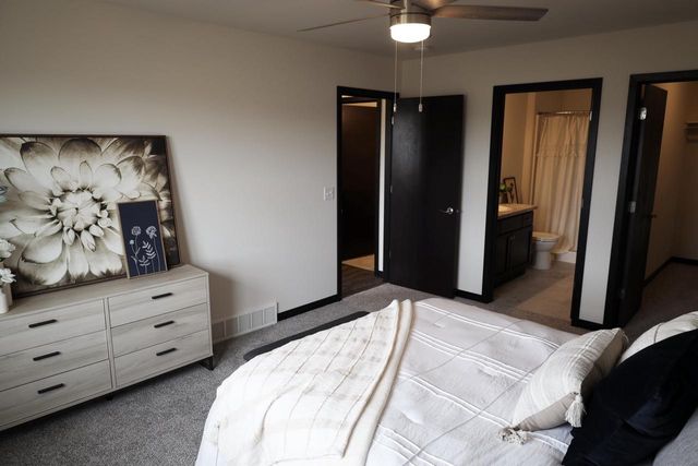 640 STILL WATERS LANE, Plover, WI 54467