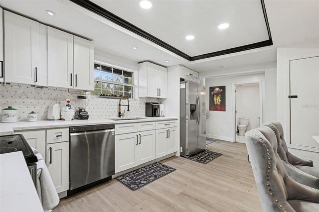 413 EUCLID AVENUE, Seffner, FL 33584