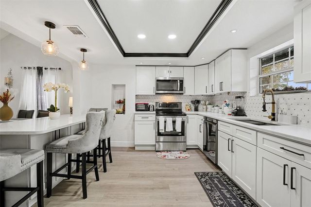 413 EUCLID AVENUE, Seffner, FL 33584