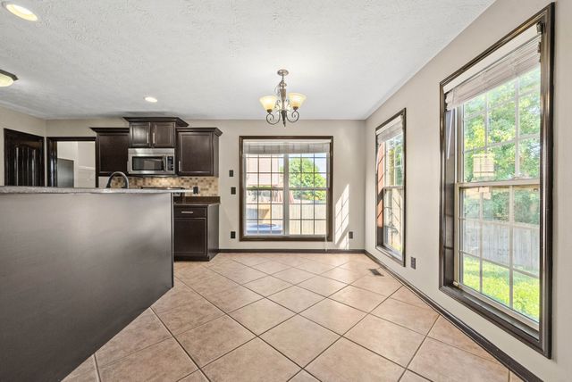 1768 Apache Way, Clarksville, TN 37042