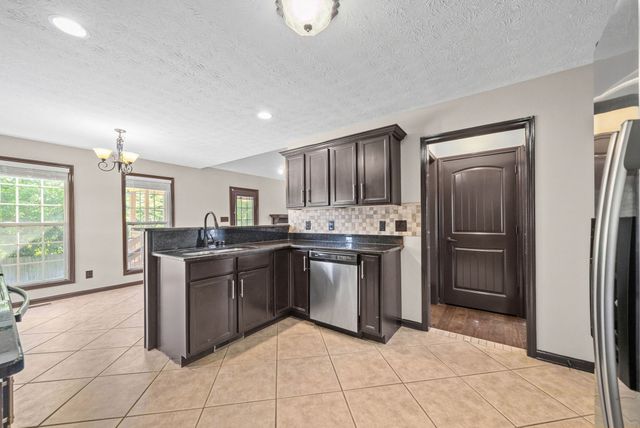 1768 Apache Way, Clarksville, TN 37042