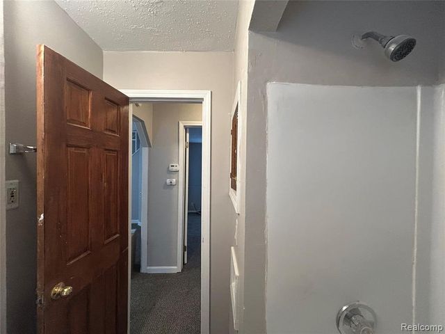 15545 Woodbine, Redford, MI 48239