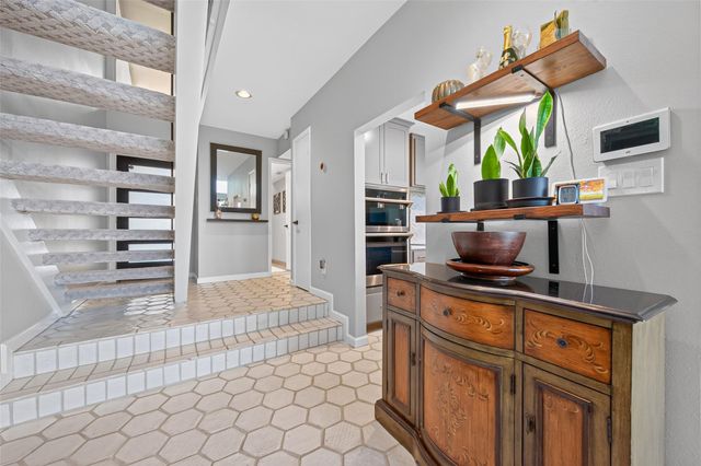 4018 Knollcrest Drive, Montgomery, TX 77356