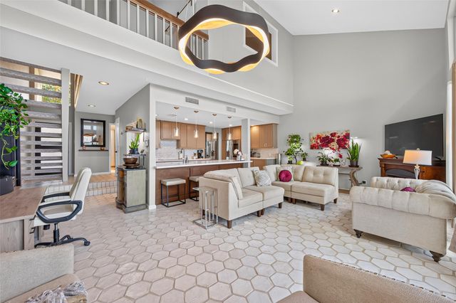 4018 Knollcrest Drive, Montgomery, TX 77356