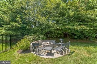 392 LANGBERG LN, Ambler, PA 19002