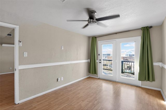 34 N Omega Street, La Marque, TX 77568