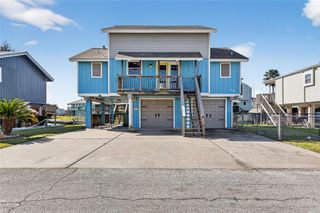 34 N Omega Street, La Marque, TX 77568