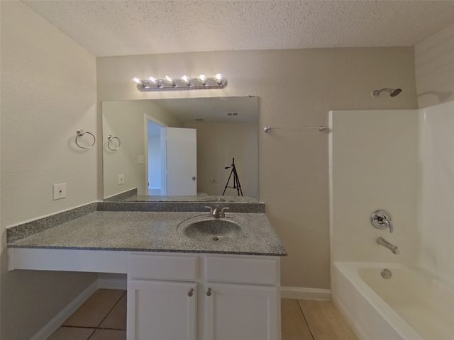 4604 Palm Ridge Drive, Fort Worth, TX 76133