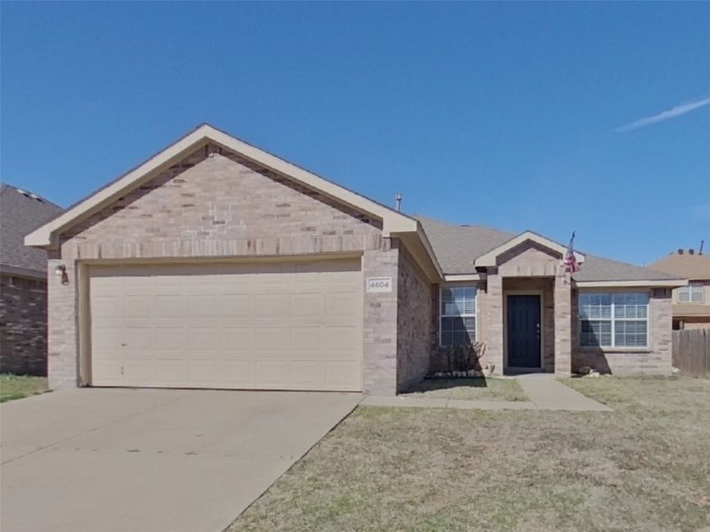4604 Palm Ridge Drive, Fort Worth, TX 76133