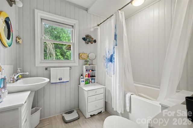 1506 S Morgan Street, Shelby, NC 28152
