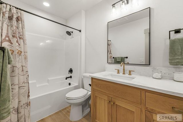 839 E 1560 N, Shelley, ID 83274