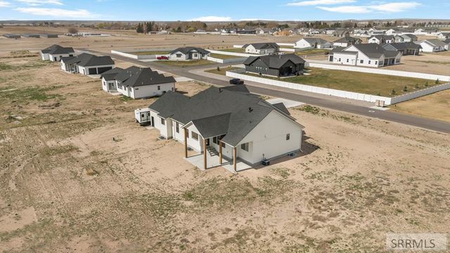 839 E 1560 N, Shelley, ID 83274