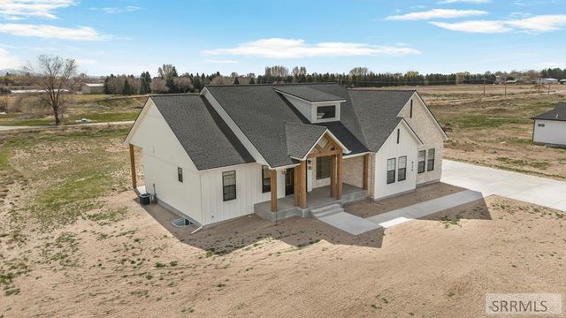 839 E 1560 N, Shelley, ID 83274