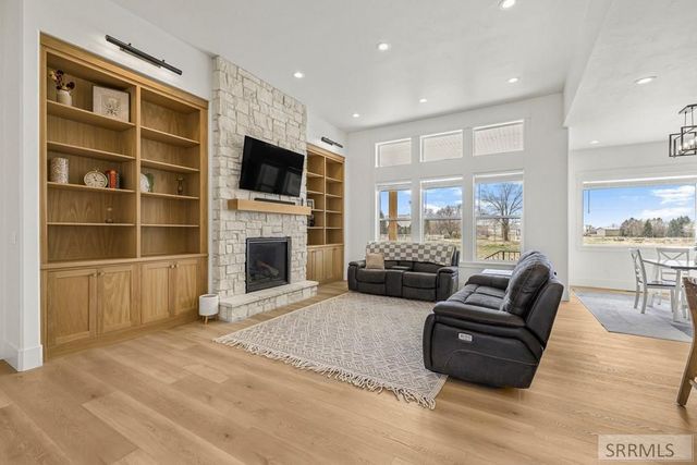 839 E 1560 N, Shelley, ID 83274