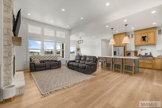 839 E 1560 N, Shelley, ID 83274