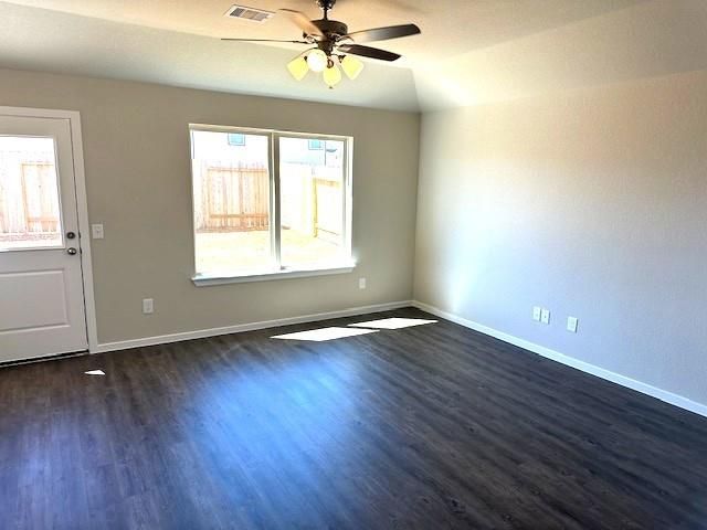 21723 Springhill Grove Ln, Waller, TX 77484