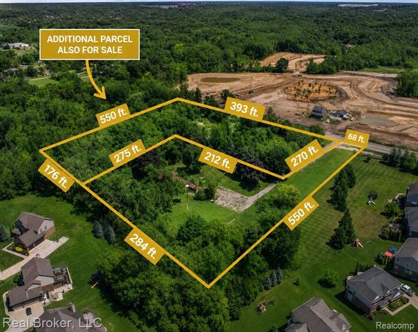 27483 Pontiac Trail, South Lyon, MI 48178