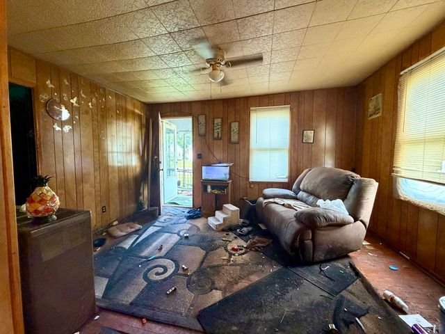 1112 N West Avenue, Springfield, MO 65802