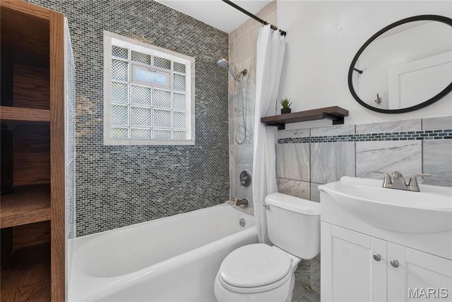 423 Heman Drive, Kirkwood, MO 63122