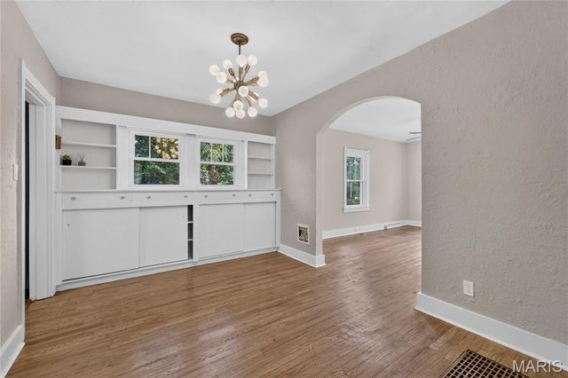 423 Heman Drive, Kirkwood, MO 63122