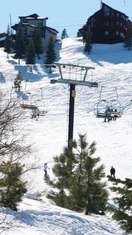 11723 Snowpeak Way Unit 567, Truckee, CA 96161