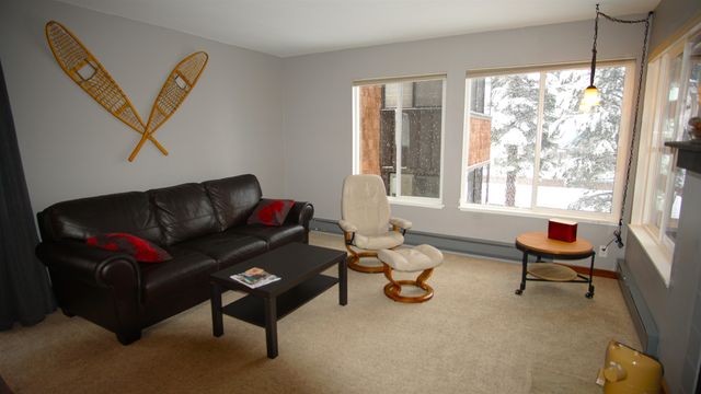 11723 Snowpeak Way Unit 567, Truckee, CA 96161