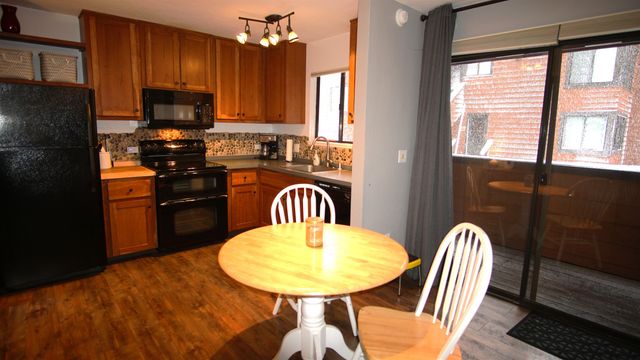 11723 Snowpeak Way Unit 567, Truckee, CA 96161