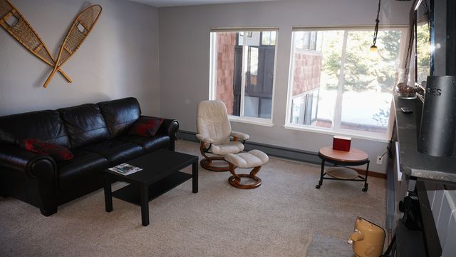 11723 Snowpeak Way Unit 567, Truckee, CA 96161