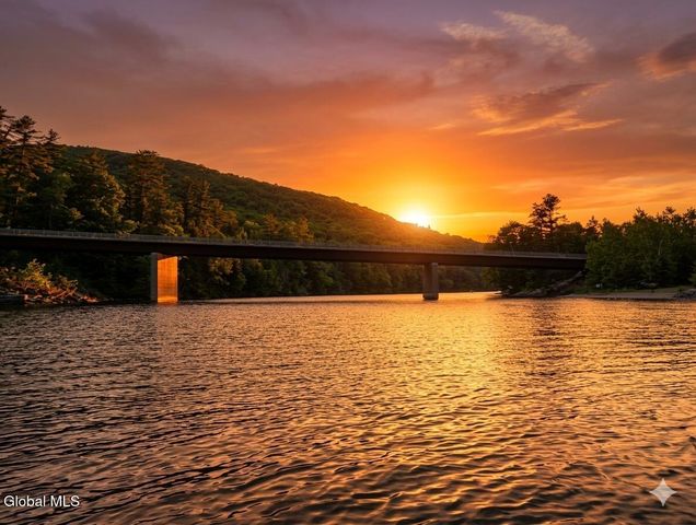 873 E River Drive, Lake Luzerne, NY 12846