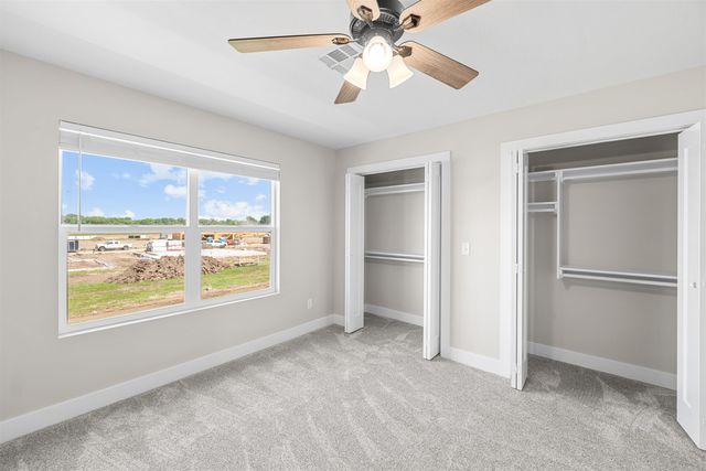 2725 Tim Rogers Ln, Salina, KS 67401