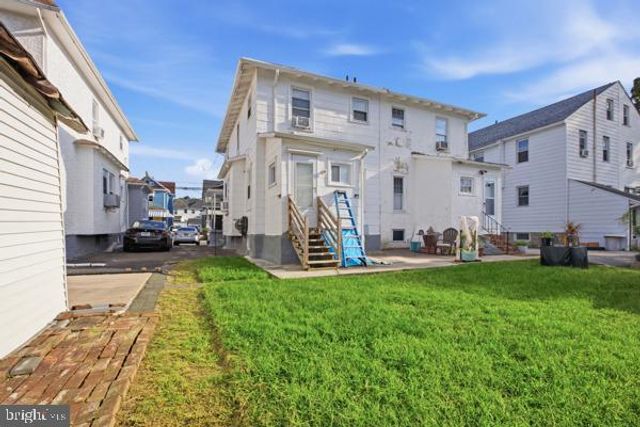 129 E PROVIDENCE RD, Lansdowne, PA 19050