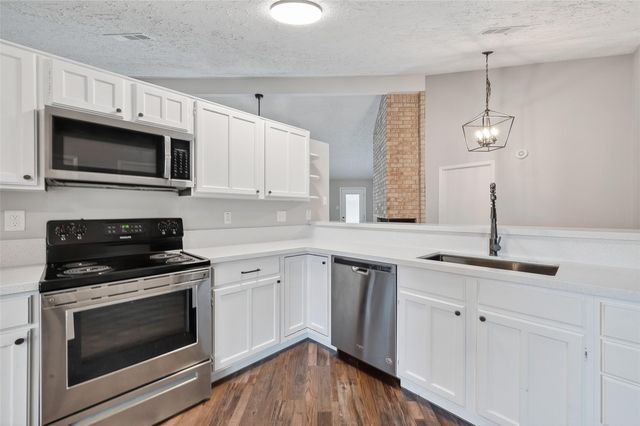 15806 Pfeiffer Drive, Houston, TX 77082