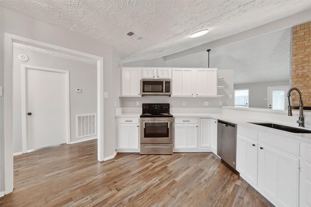 15806 Pfeiffer Drive, Houston, TX 77082