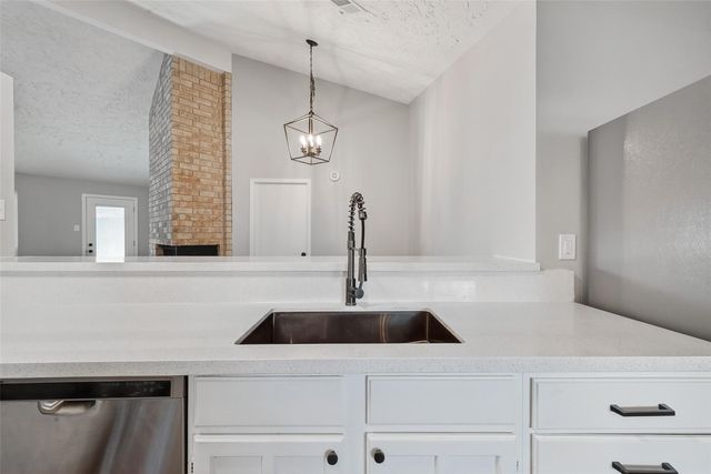 15806 Pfeiffer Drive, Houston, TX 77082