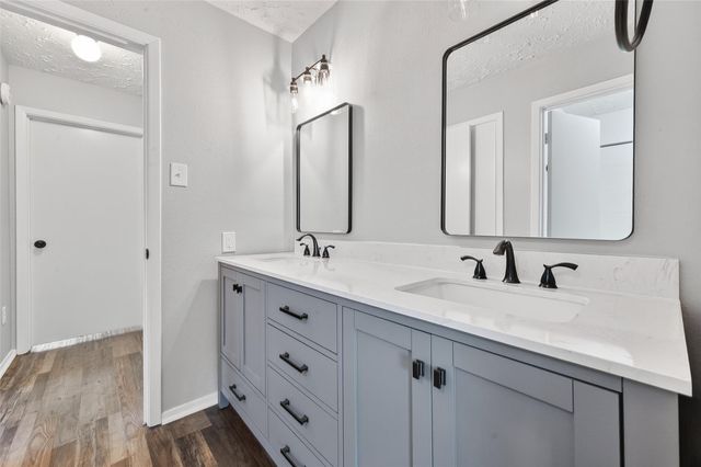 15806 Pfeiffer Drive, Houston, TX 77082