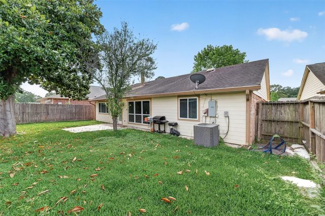 15806 Pfeiffer Drive, Houston, TX 77082