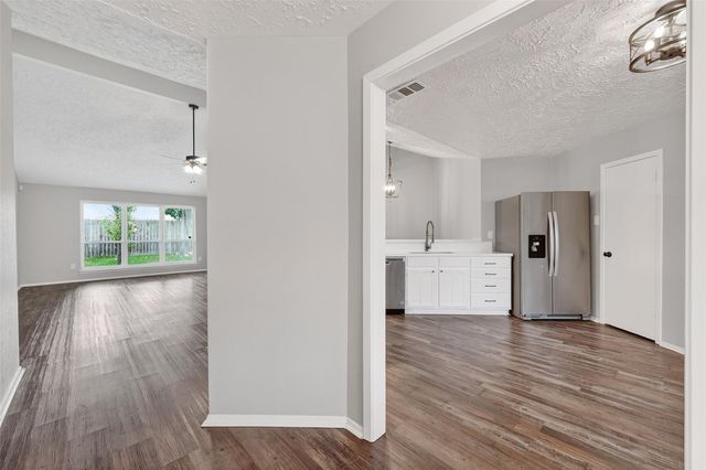 15806 Pfeiffer Drive, Houston, TX 77082