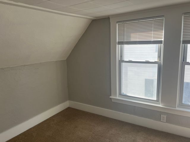 18 Cliff St, Rockland, MA 02370