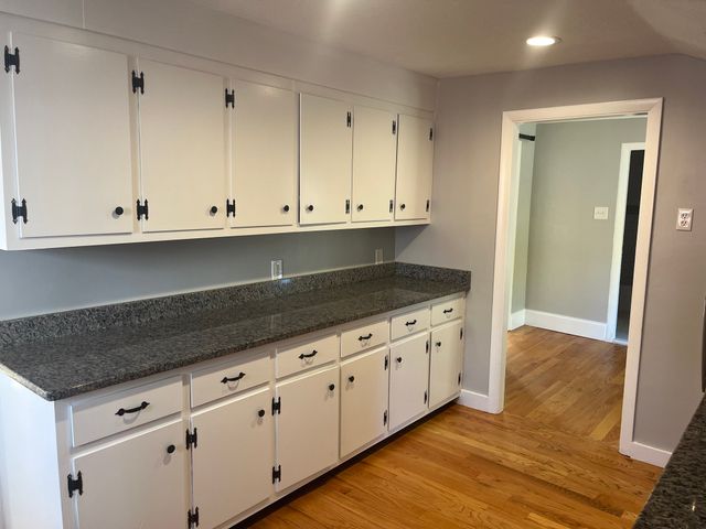 18 Cliff St, Rockland, MA 02370