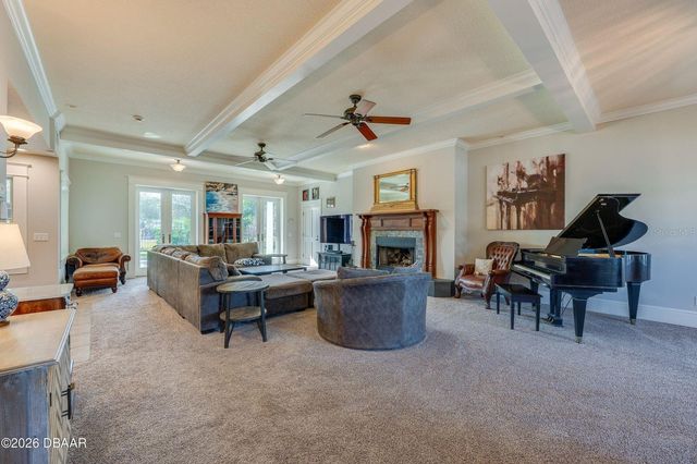 2 HICKORY LANE, Daytona Beach, FL 32118