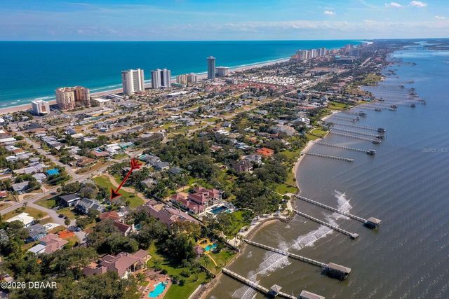 2 HICKORY LANE, Daytona Beach, FL 32118