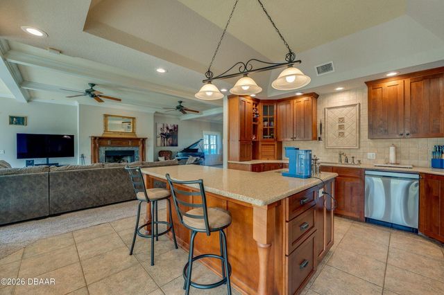 2 HICKORY LANE, Daytona Beach, FL 32118