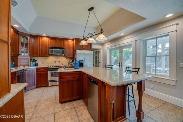 2 HICKORY LANE, Daytona Beach, FL 32118