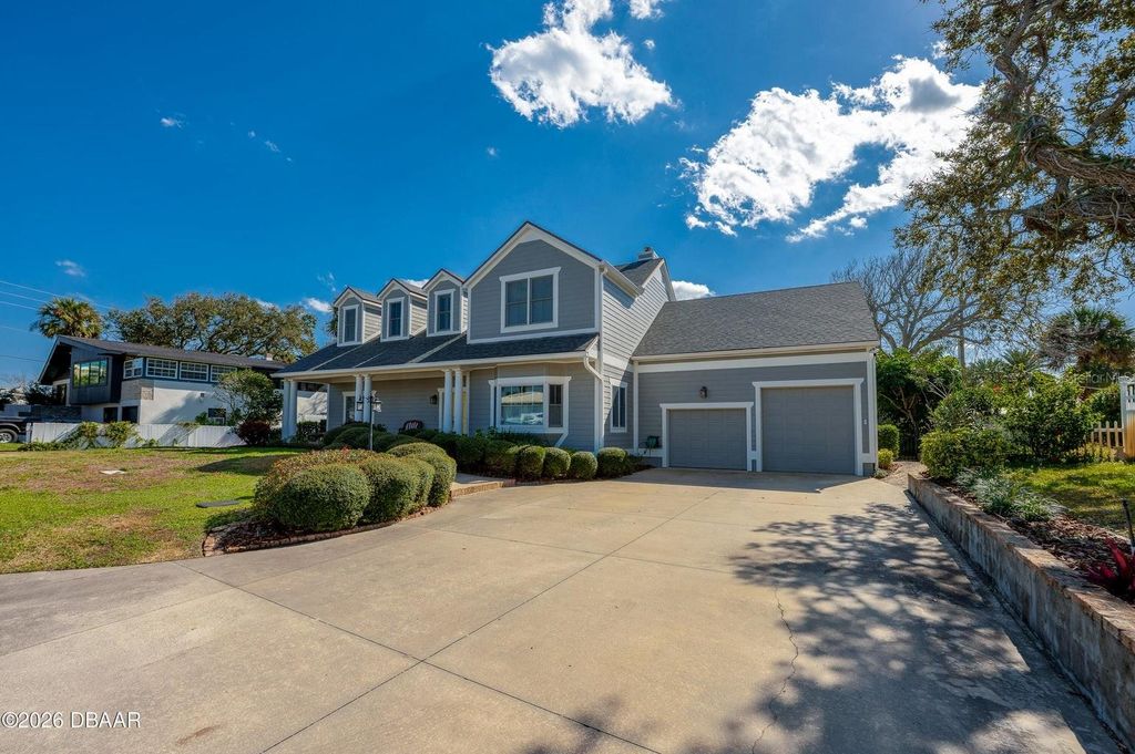 2 HICKORY LANE, Daytona Beach, FL 32118