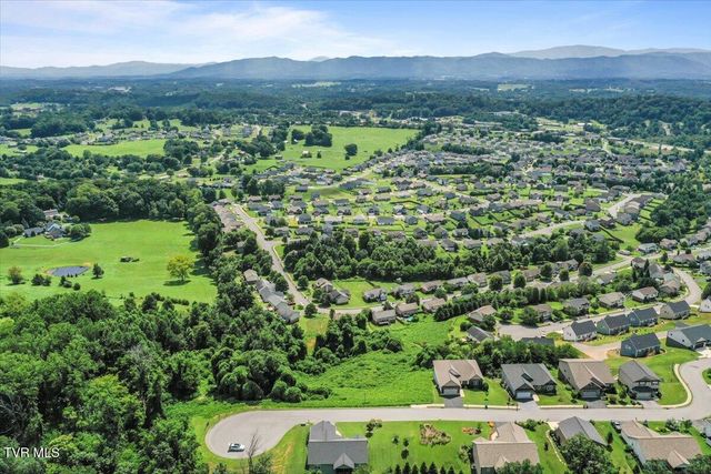 752 Birds Eye View, Jonesborough, TN 37659