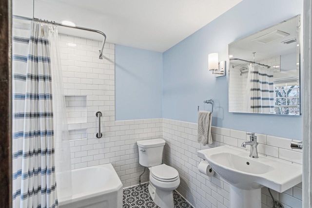 9 S Spooner Street, Madison, WI 53726